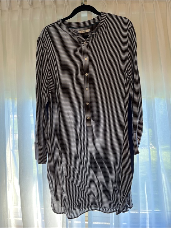 Boden Dresses & Skirts - Boden Navy and White Striped tunic dress
